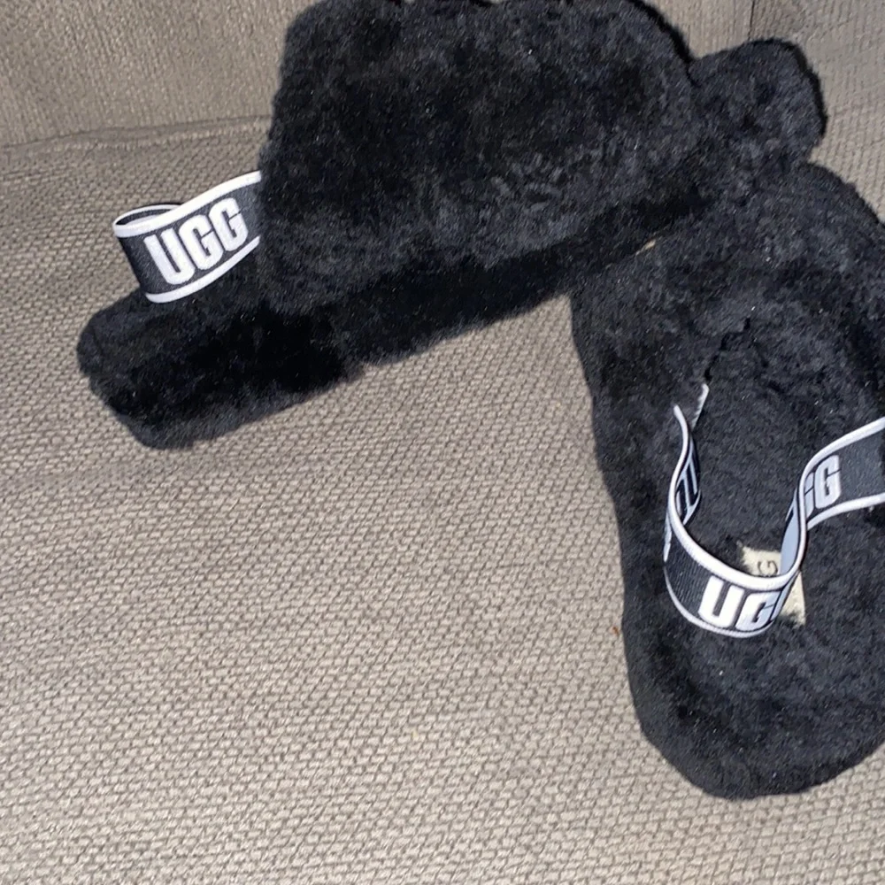 UGG - Picture 4 of 12